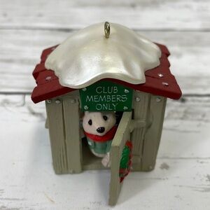 Hallmark Christmas ornament vintage 1988 “Club Members Only “
